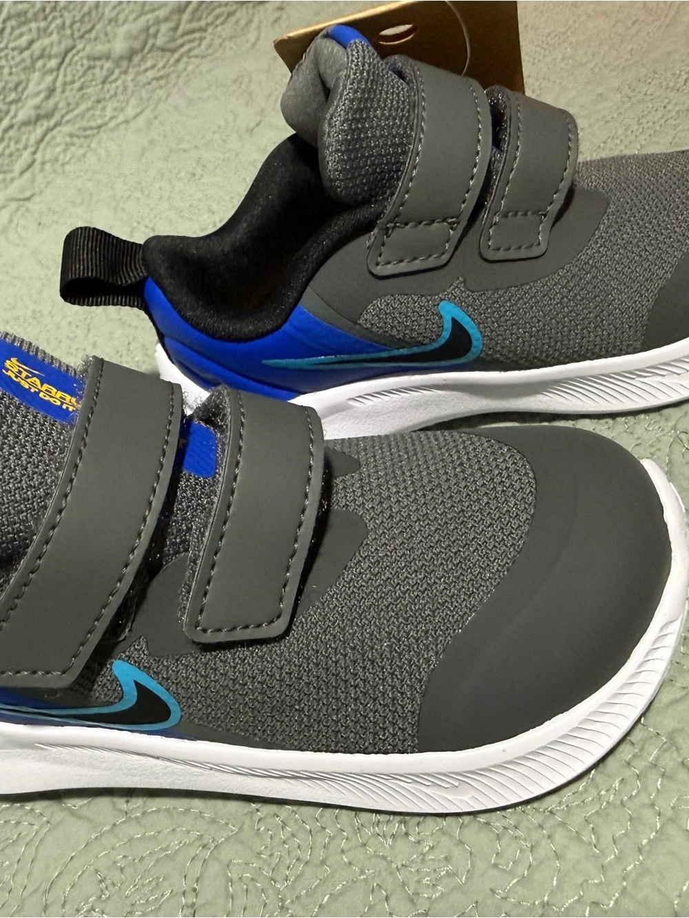Nike Star Runner 3 size 7c